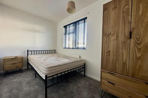 1 bedroom in a house share to rent, Vardon Road, Stevenage