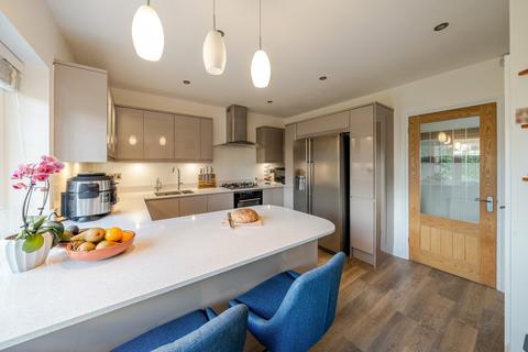 2 bedroom maisonette for sale, Maltmans Lane, Chalfont St. Peter, Gerrards Cross