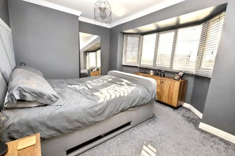 8 Cyprus Mount, Wakefield, WF1 2RH