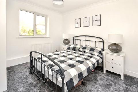 8 Cyprus Mount, Wakefield, WF1 2RH