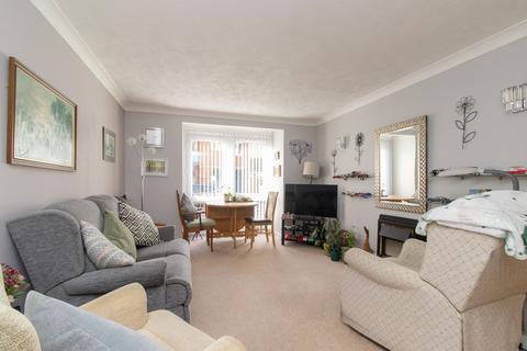 2 bedroom flat for sale, Kings Road, Parkside Court Kings Road, CT6