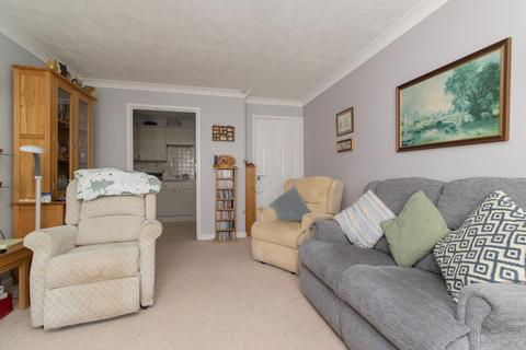 2 bedroom flat for sale, Kings Road, Parkside Court Kings Road, CT6
