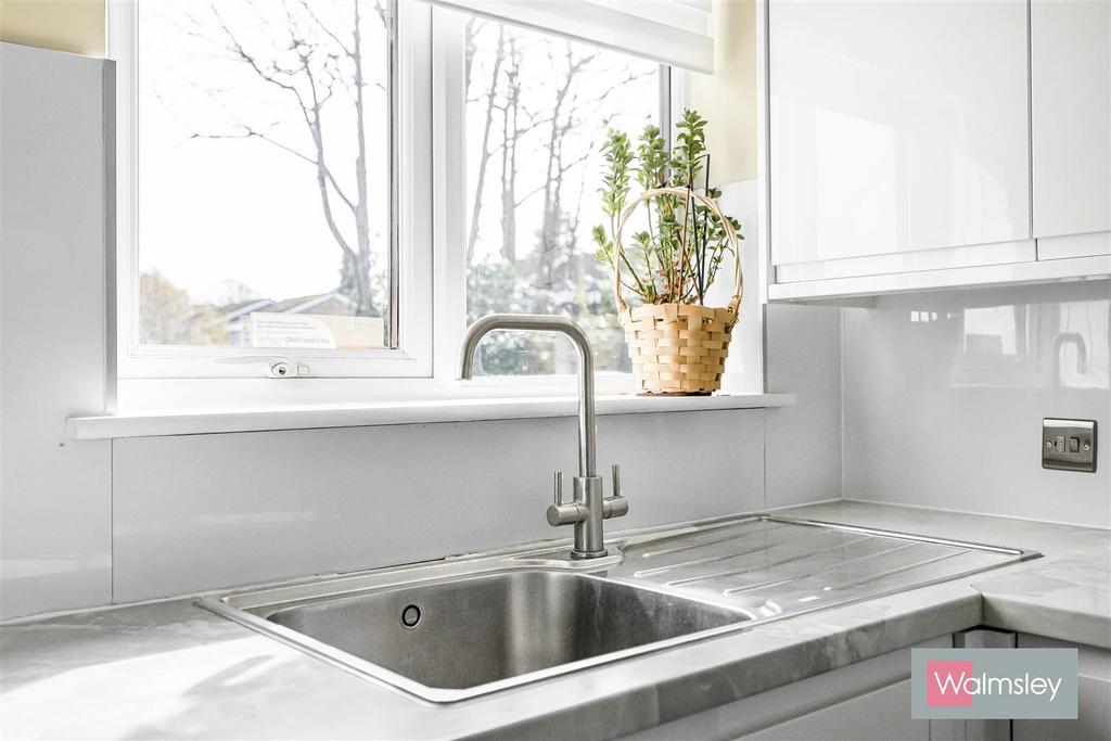 7 47459 watermarked.jpg