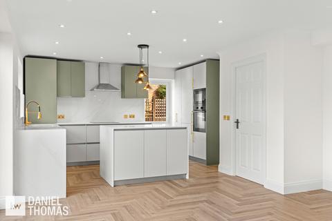 3 Halley Road, Waltham Abbey, EN9 3XR