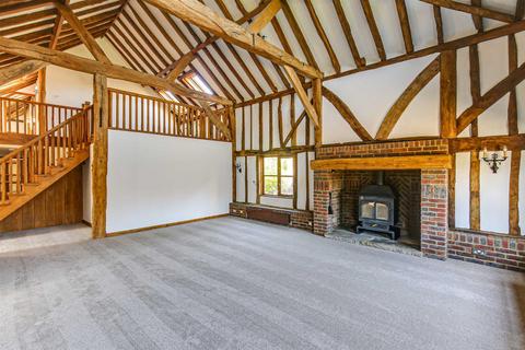 4 bedroom link detached house to rent, Old Hall Farm, Tandridge Lane, Tandridge