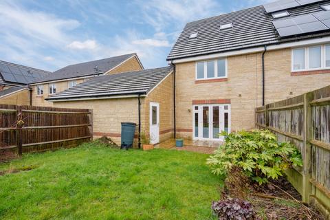 56 Blackthorn Road, Didcot, OX11 6AY