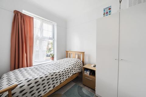 33 Grove Avenue, Sutton, SM1 2DA