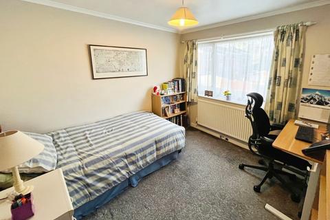 2 bedroom maisonette for sale, Denis Close, Leicestershire LE3