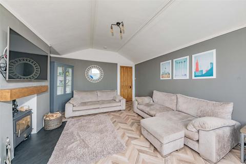 3 bedroom villa for sale, Hill Crescent, Newport-On-Tay DD6