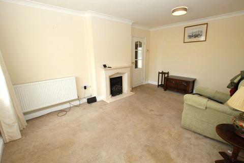 2 bedroom bungalow to rent, Cherry Gardens, Herne Bay