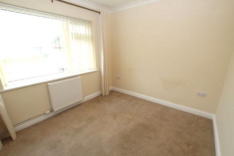 2 bedroom bungalow to rent, Cherry Gardens, Herne Bay