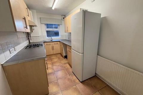 2 bedroom flat to rent, Exeter Court, Wilmslow Road, Manchester