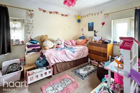 3 bedroom semi-detached house for sale, Peyton Avenue, March