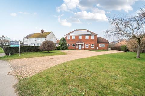 5 bedroom detached house for sale, Cambridge Road, Dunton SG18