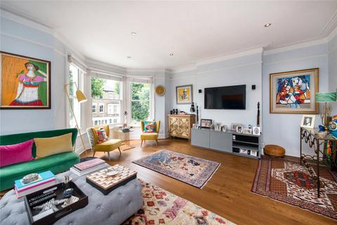 4 bedroom flat for sale, Fordwych Road, London