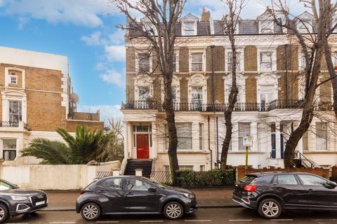 3 bedroom flat for sale, Sutherland Avenue, London