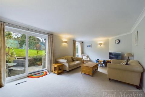 124 Ridge Langley, South Croydon, CR2 0AS