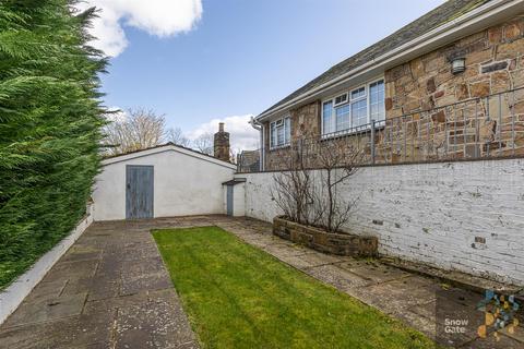 3 bedroom detached bungalow for sale, Fairway, Mirfield WF14