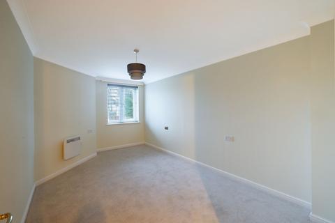 2 bedroom retirement property for sale, Limpsfield Road, Warlingham, CR6