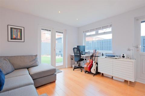 18 Baxter Wynd, Wishaw, ML2 0NL