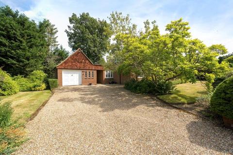 3 bedroom detached house for sale, Woodstock, West Clandon, Guildford