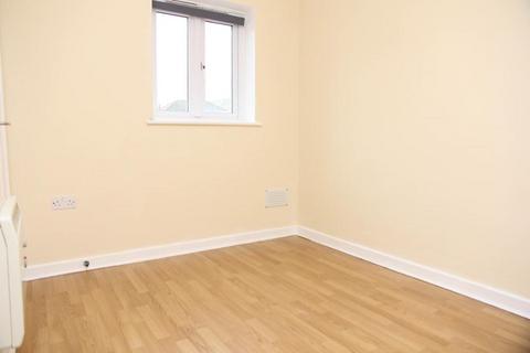 1 bedroom flat to rent, Brea View, Park Lane, Pool, TR15