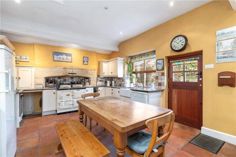 5 bedroom end of terrace house for sale, South Street, Gargrave, Skipton, North Yorkshire, BD23