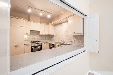 28/6 Fettes Row, Edinburgh, EH3 6RL