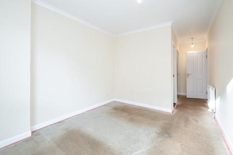 28/6 Fettes Row, Edinburgh, EH3 6RL