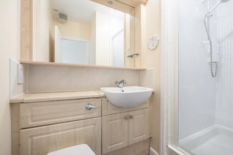 28/6 Fettes Row, Edinburgh, EH3 6RL