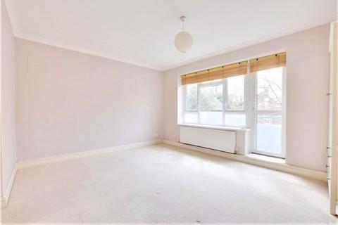 2 bedroom flat to rent, Beaconsfield Close, London