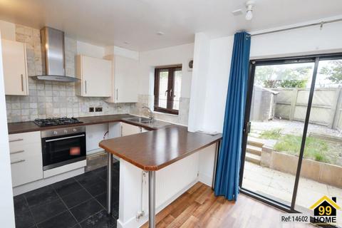 3 bedroom end of terrace house for sale, Hanover Avenue, London, Greater E16