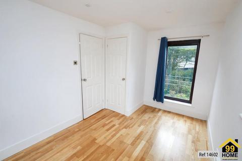17 Hanover Avenue, London, E16 1SD
