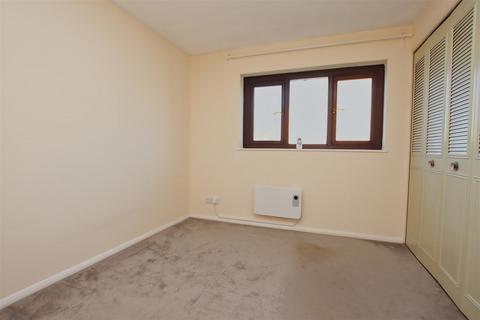 2 bedroom maisonette for sale, Lion Court, Borehamwood