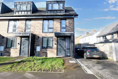 3 bedroom terraced house for sale, Roberts Street, Eccles, M30