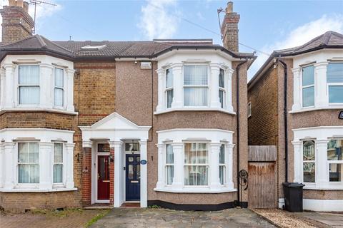 3 bedroom end of terrace house for sale, Como Street, Romford, RM7