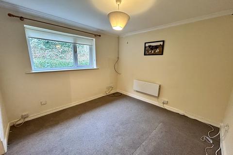 1 bedroom maisonette to rent, St. Francis Close, Rochester, Kent