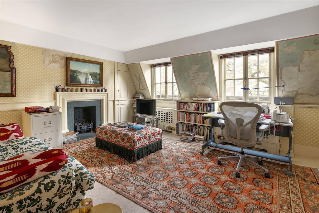 Bedroom/Study