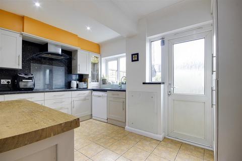 4 bedroom semi-detached house for sale, Radnor Gardens, Enfield