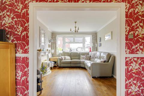 4 bedroom semi-detached house for sale, Radnor Gardens, Enfield