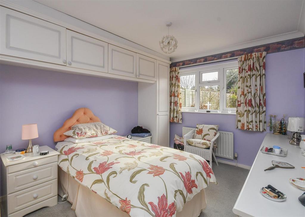 17a Chapel Lane - Bedroom 2.jpg