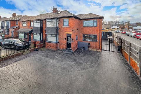 4 bedroom semi-detached house for sale, Leeds Road, Dewsbury, West Yorkshire