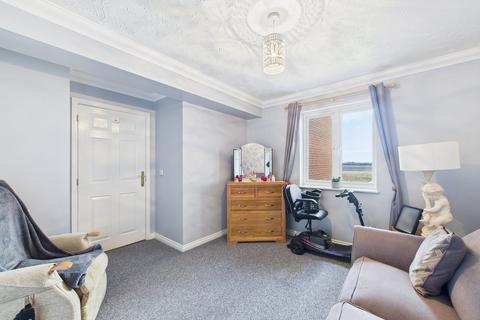 2 bedroom retirement property for sale, Wealdhurst Park, Broadstairs, CT10