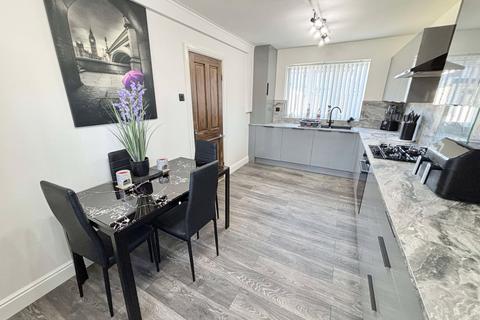 18 Jeffrey Square, Blackpool, FY1 5LR