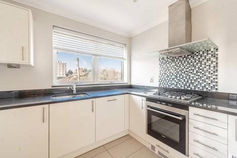 2 bedroom flat for sale, London Road, Stanmore, HA7