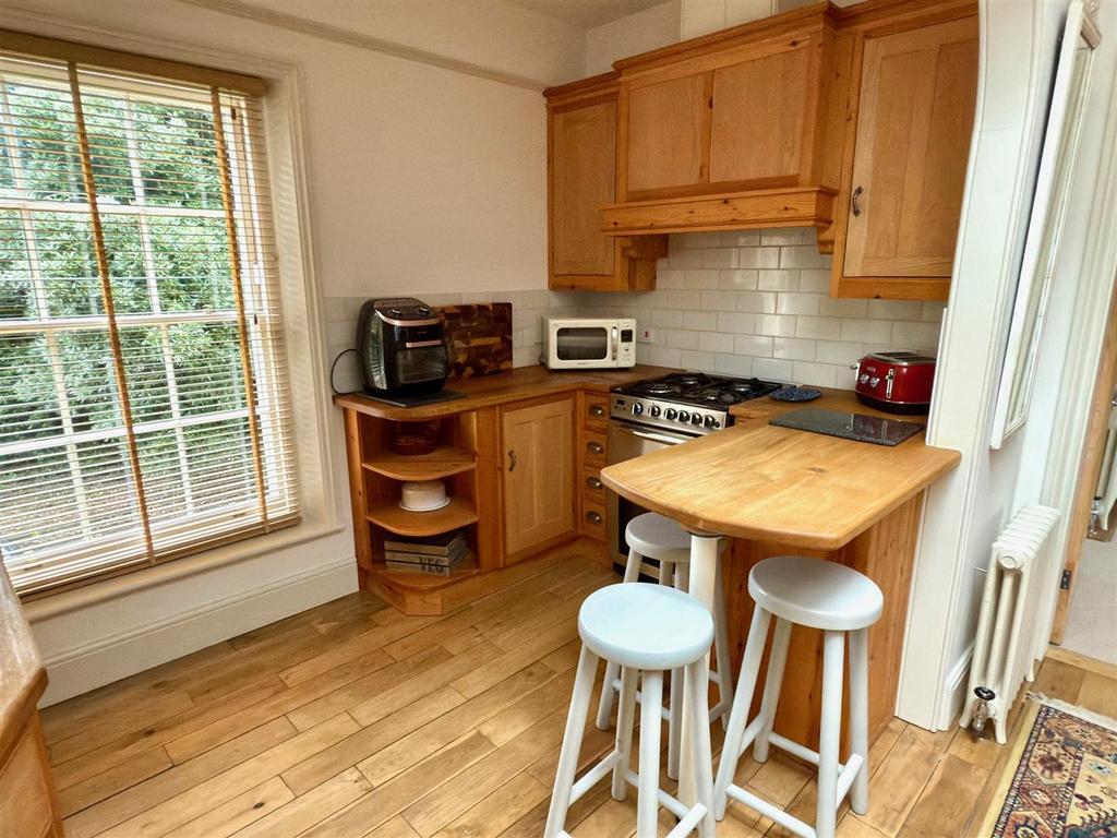 KITCHEN BREAKFAST ROOM.jpg