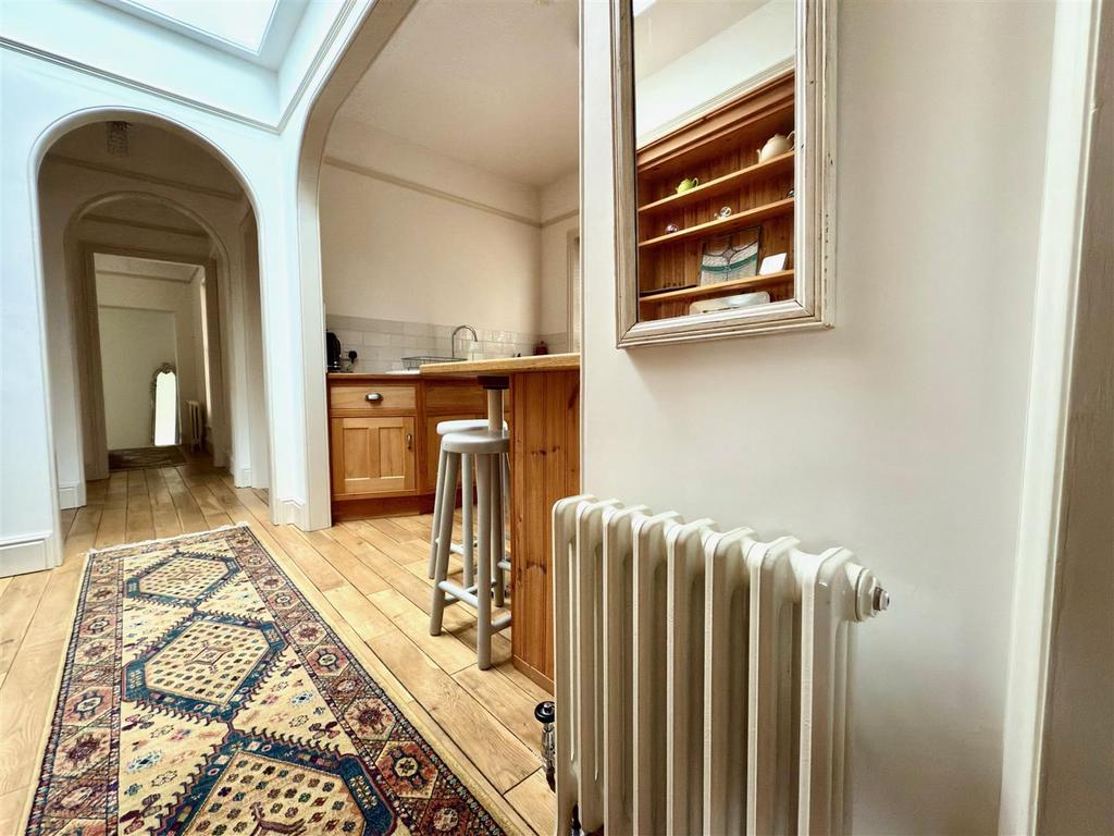 KITCHEN AREA.jpg