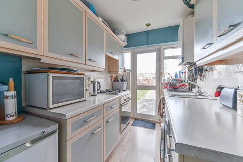 3 bedroom terraced house for sale, Kynaston Avenue, Thornton Heath, CR7