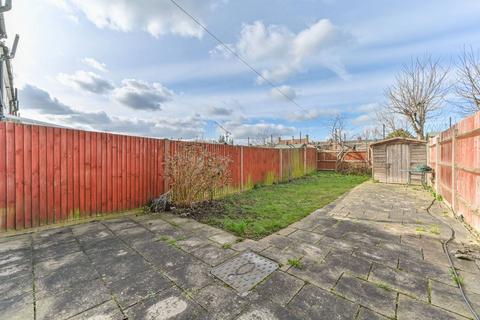 3 bedroom terraced house for sale, Kynaston Avenue, Thornton Heath, CR7