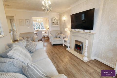 17 Old House Close, Hemingfield, Barnsley, S73 0QS